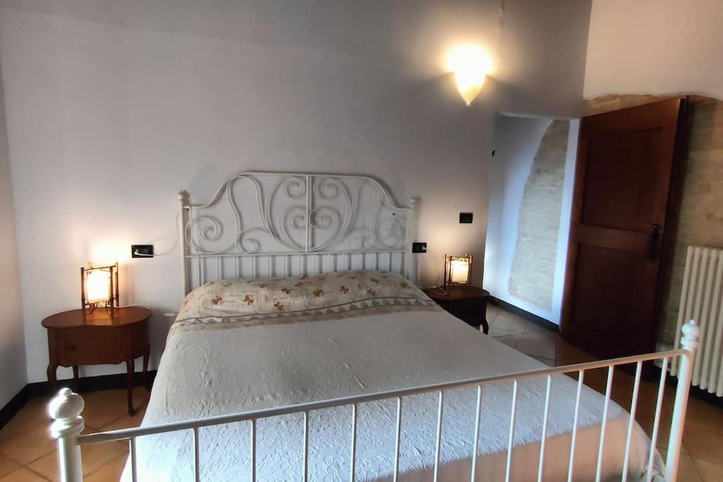 Casale San Teodoro - Mondaino Rn Villa Eksteriør billede